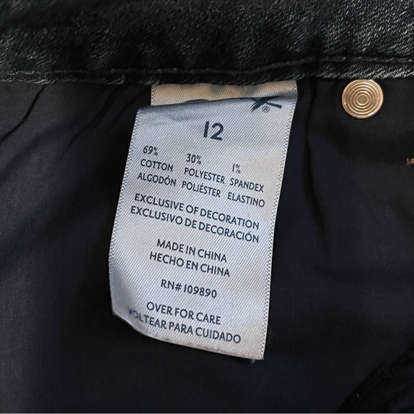 Seven7 Weekend Raw Edge Hem Denim Shorts Size 12 Style MY3324DE Summer Casual - Picture 10 of 11